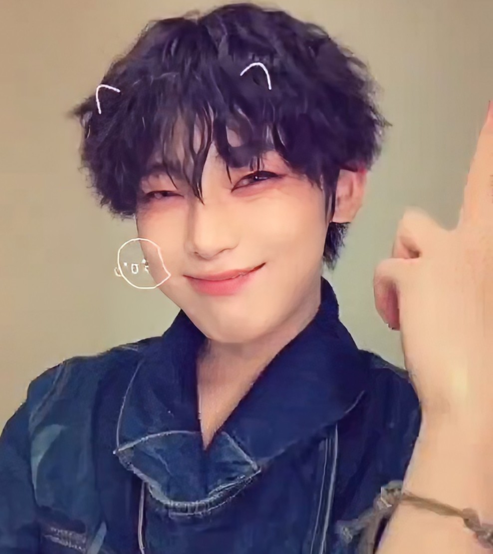 선우 (ENHYPEN) 최근 활동샷