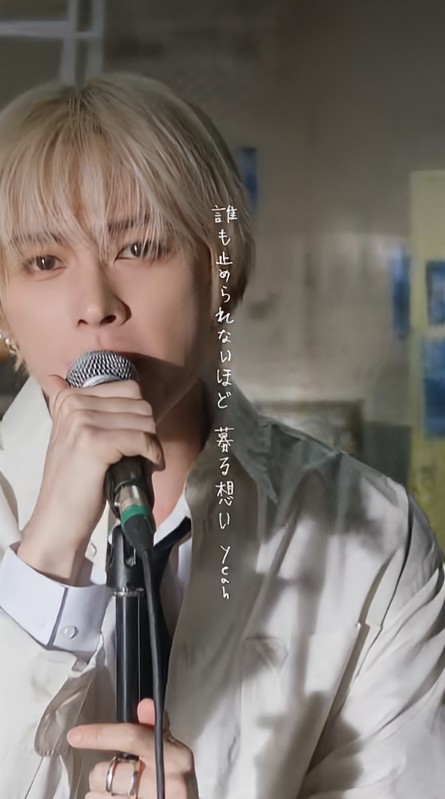 Today's most popular wallpaper in the Lee Know (Stray Kids) community