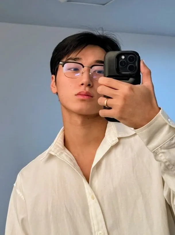 Behind-the-scenes cut of San (ATEEZ)
