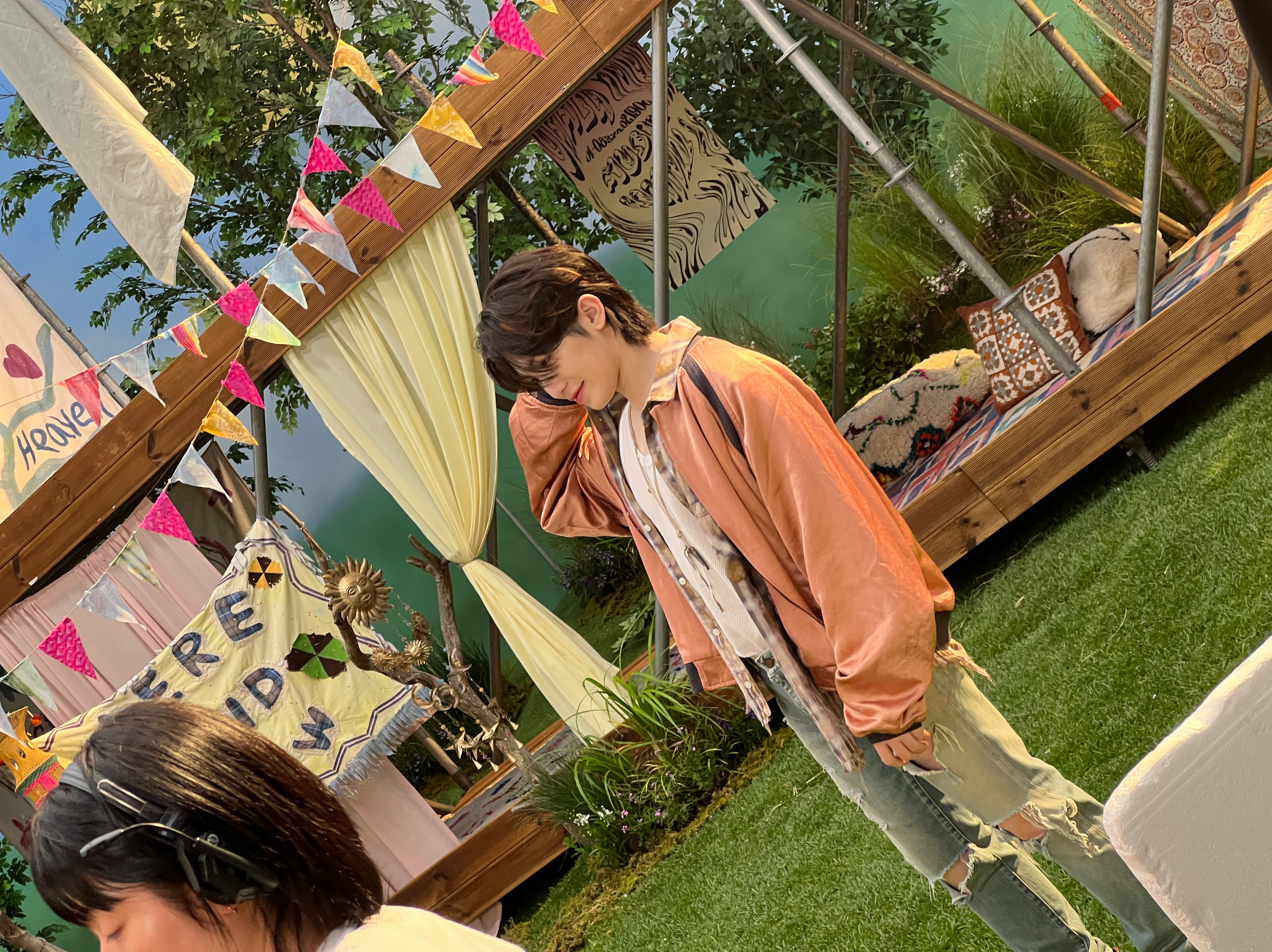 A moment captured by Woozi (SEVENTEEN)'s fan