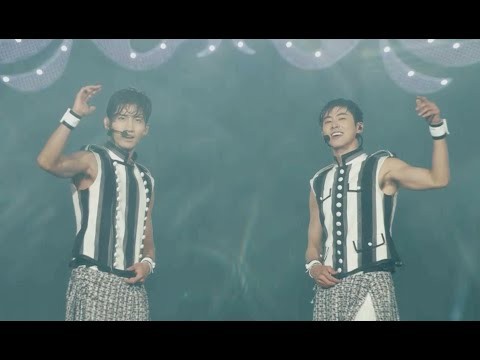Behind-the-scenes cut of TVXQ