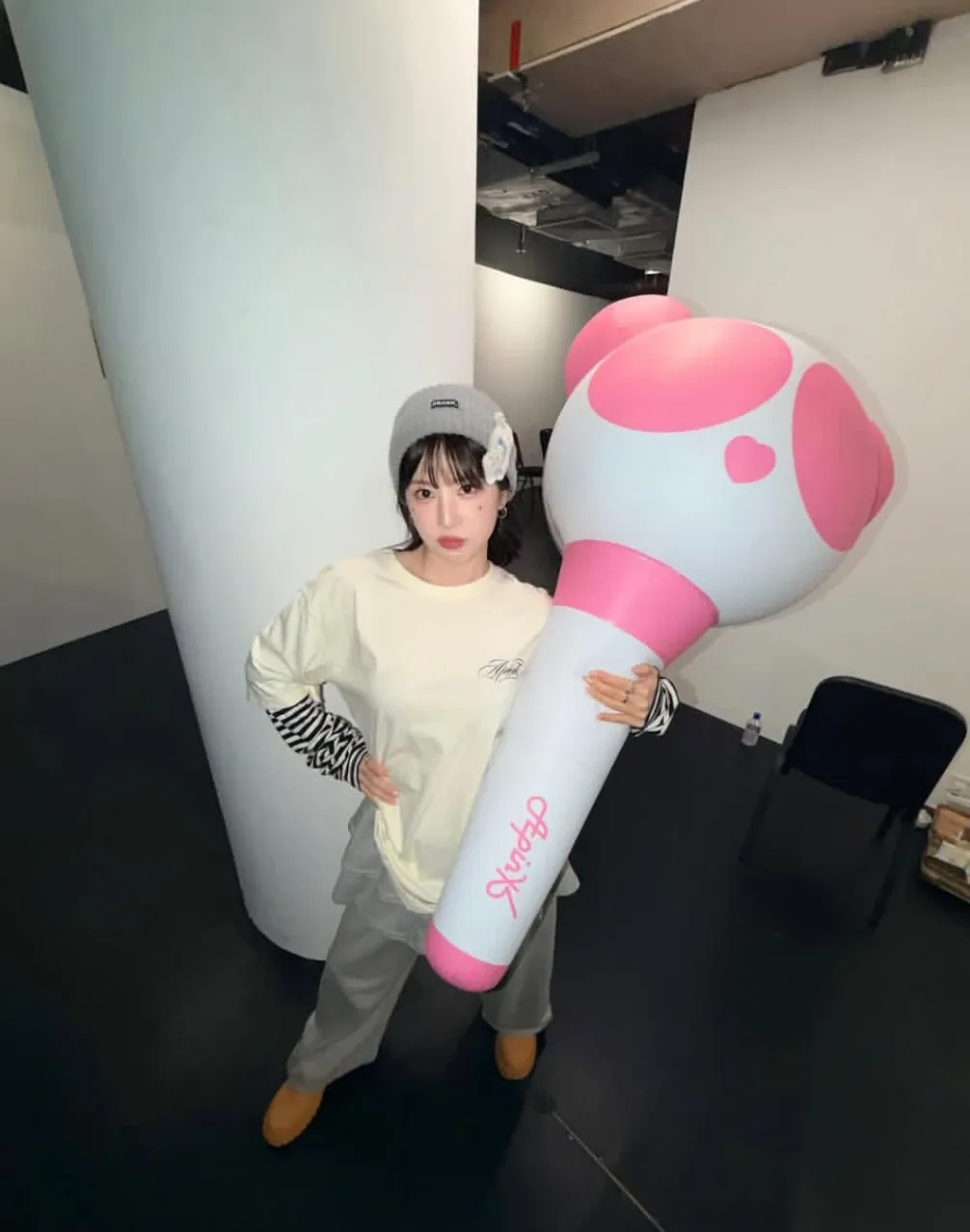 Apinkの舞台裏ショット