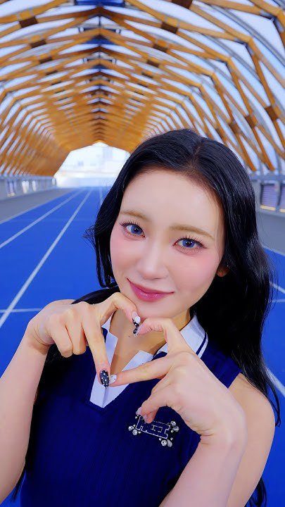 The most beloved wallpaper among Sakurai Miu (ME:I)'s fans