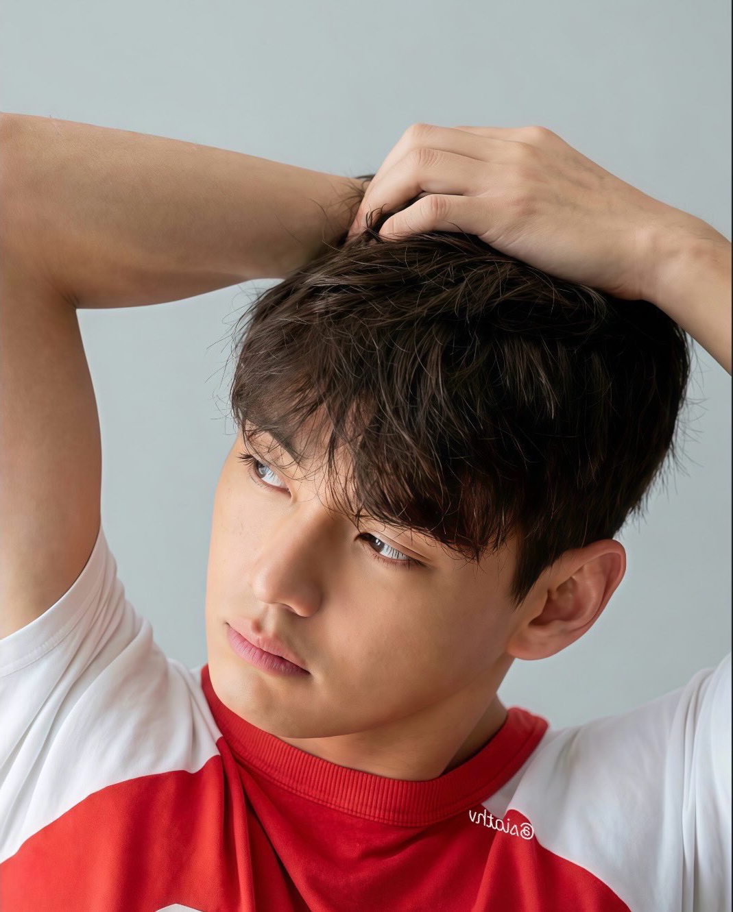 뷔 (방탄소년단) 최근 활동샷