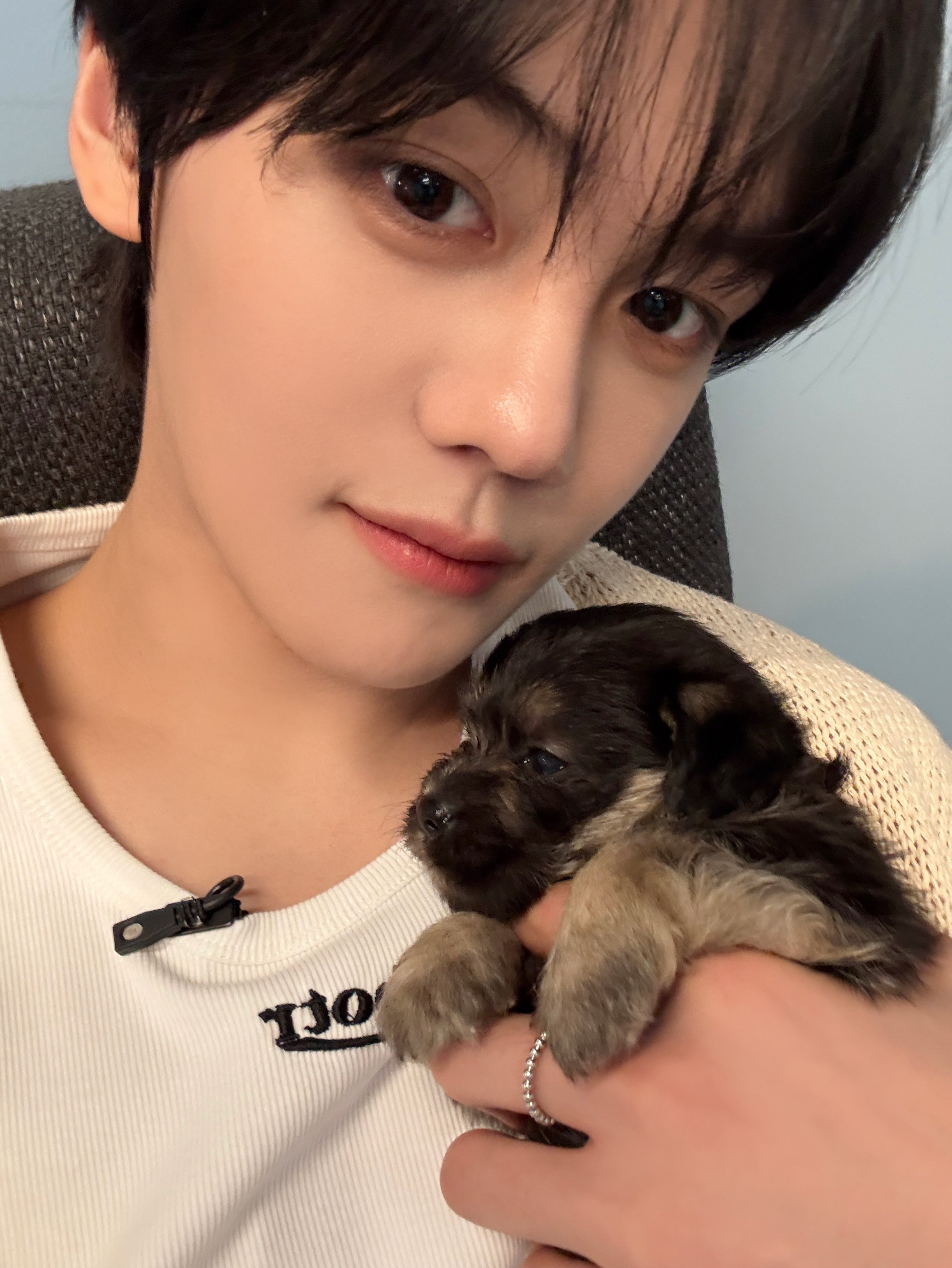 A moment captured by Kim Gyuvin's fan