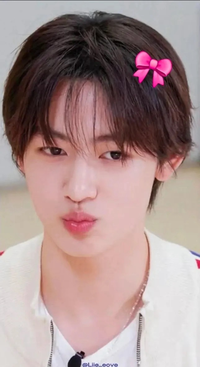 Recent activity shot of Seonghyeon (CORTIS)