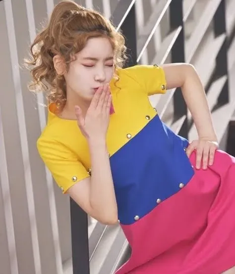 Momen yang diabadikan oleh penggemar Dahyun (TWICE)