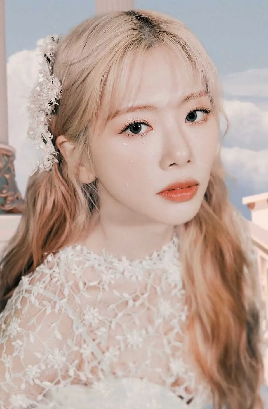 Behind-the-scenes cut of JI U (DREAMCATCHER)