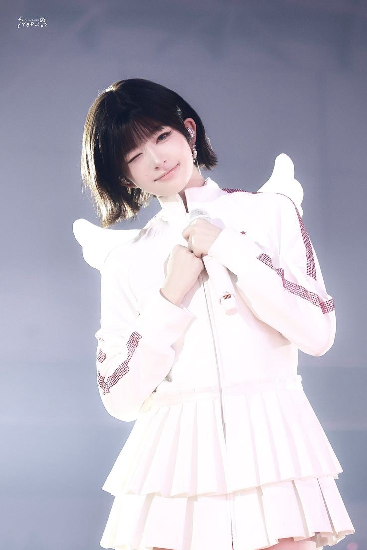 레이 (IVE)의 최신 사진