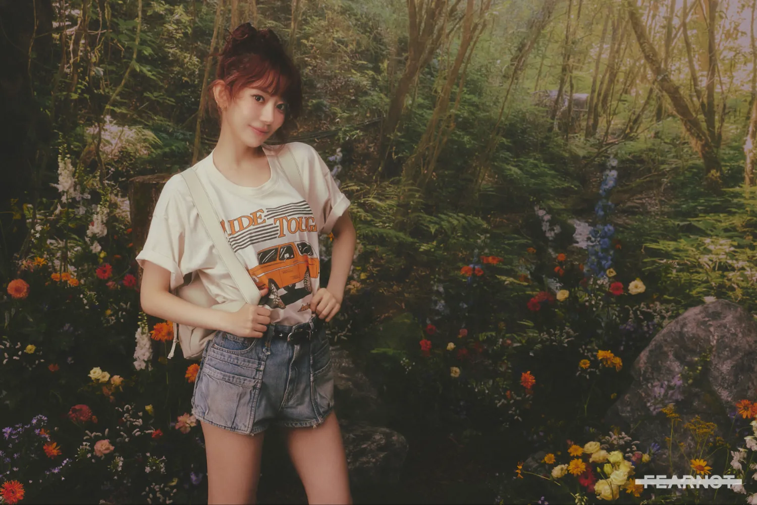 Recent activity shot of Sakura (LE SSERAFIM)