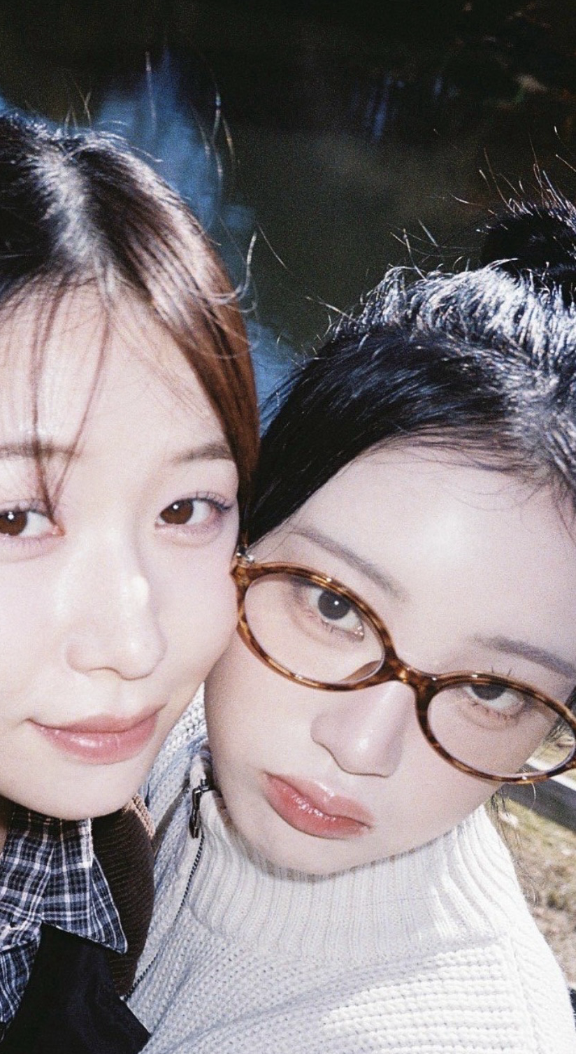 Recent activity shot of Kasahara Momona (ME:I)