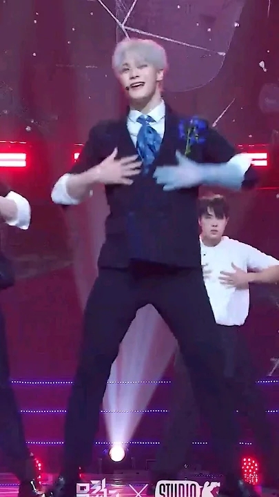 A moment captured by Moonbin (ASTRO)'s fan