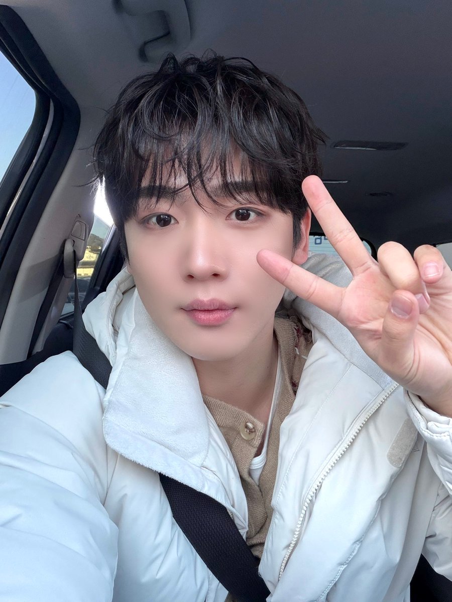 Behind-the-scenes cut of WEi