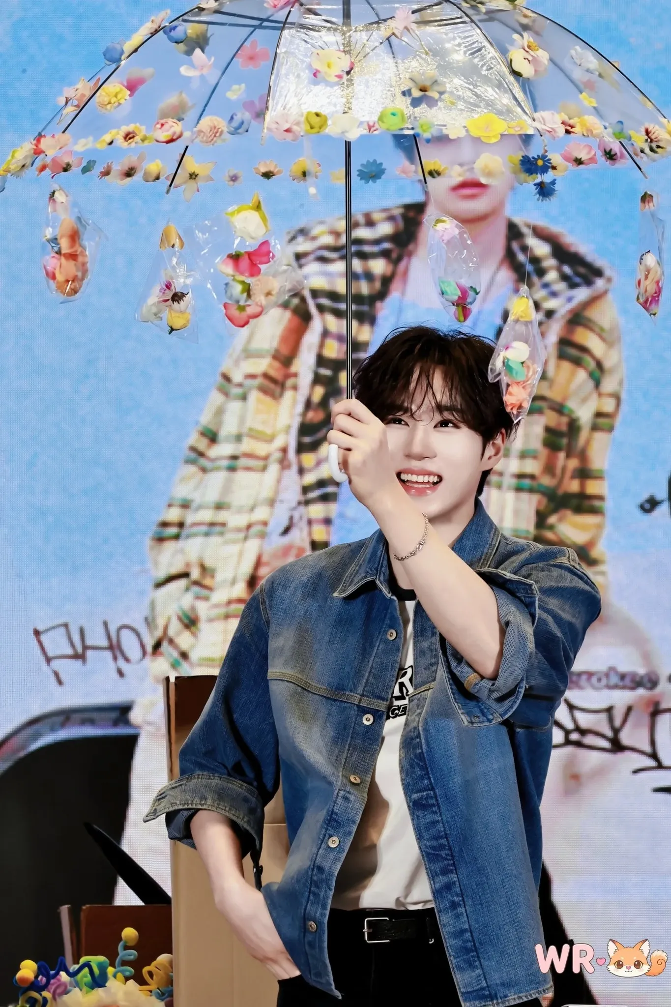 A moment captured by Kim Junseo (ALPHA DRIVE ONE)'s fan