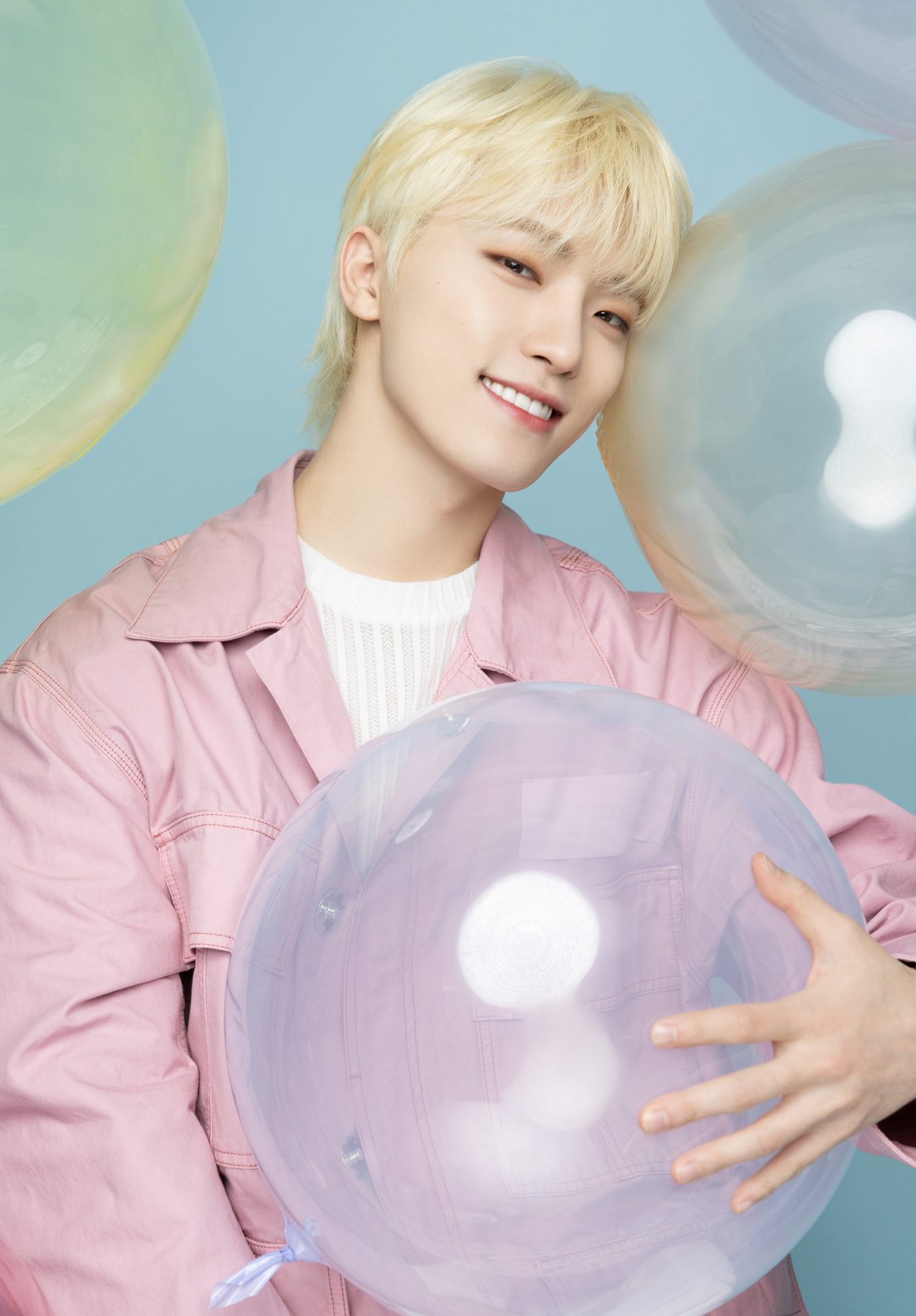 Latest photo of Dino (SEVENTEEN)