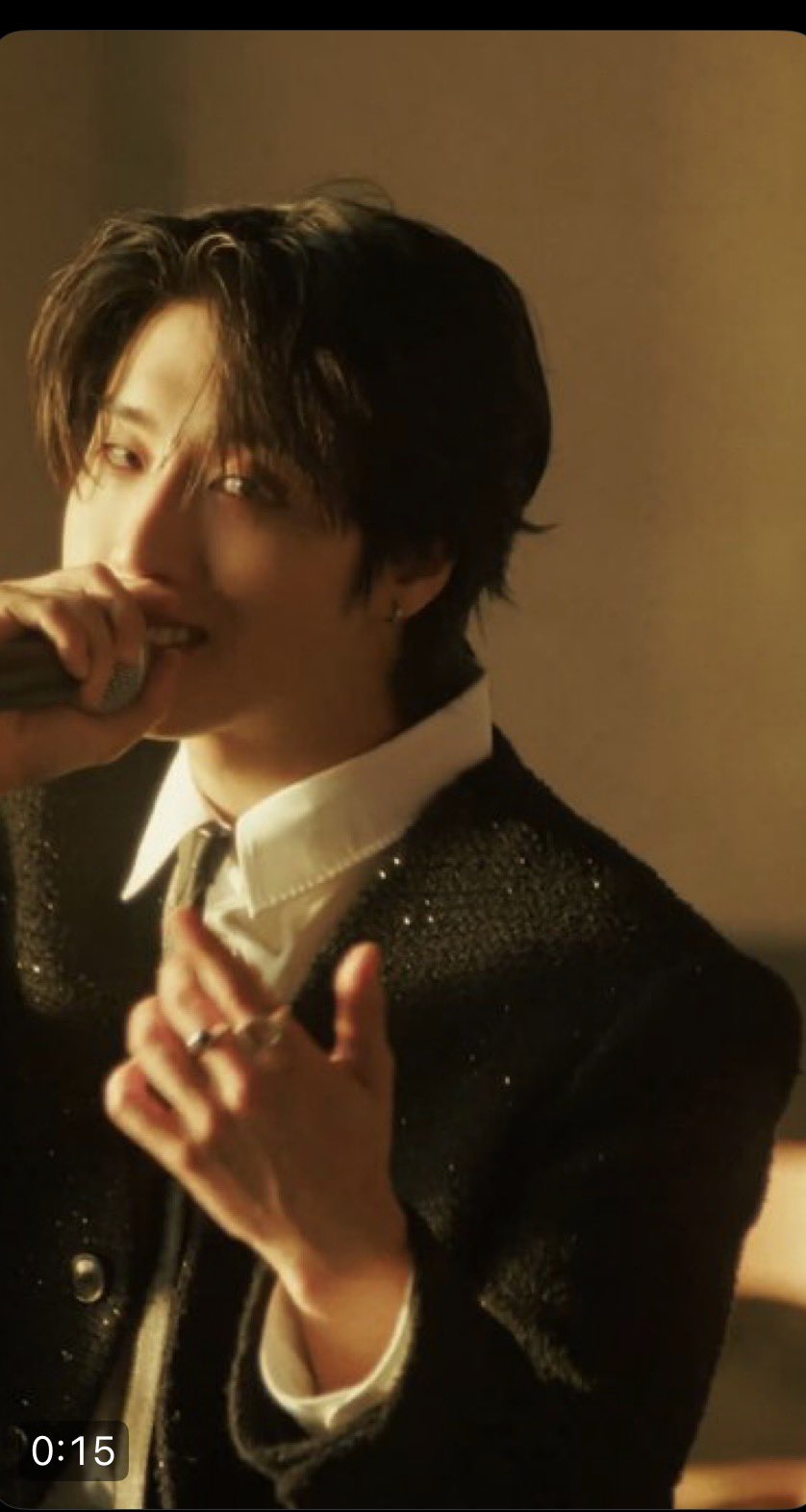 Today's most popular wallpaper in the HAN (Stray Kids) community