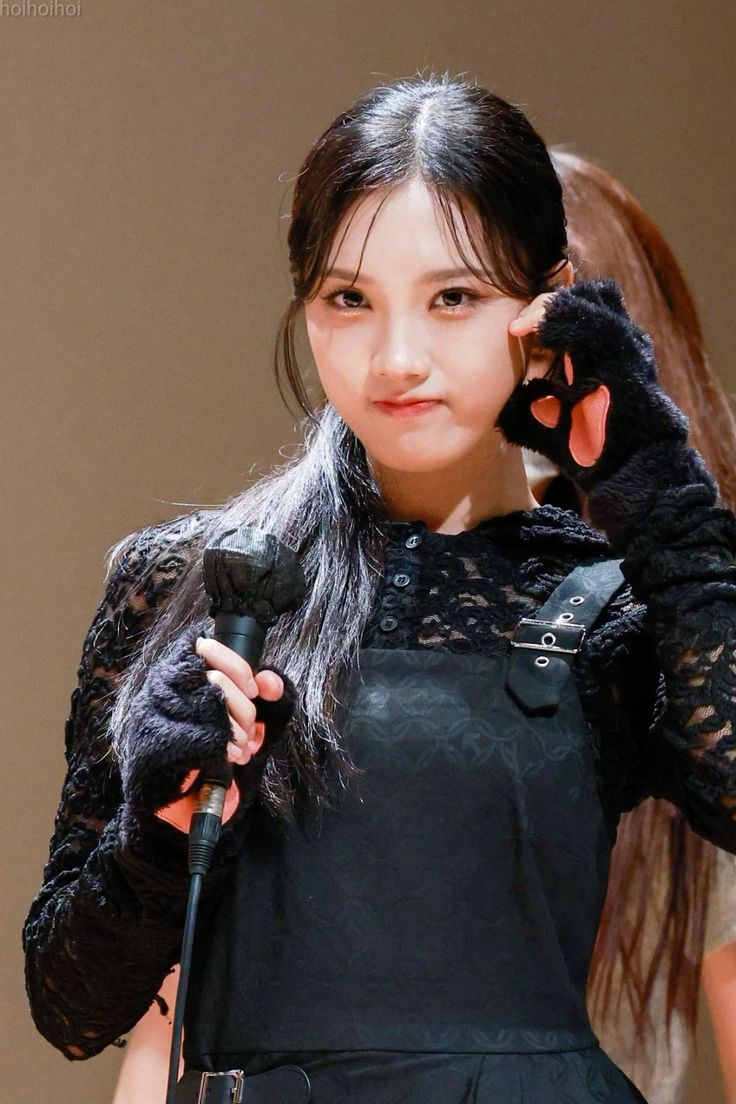 Potret di balik layar Sullin (tripleS)