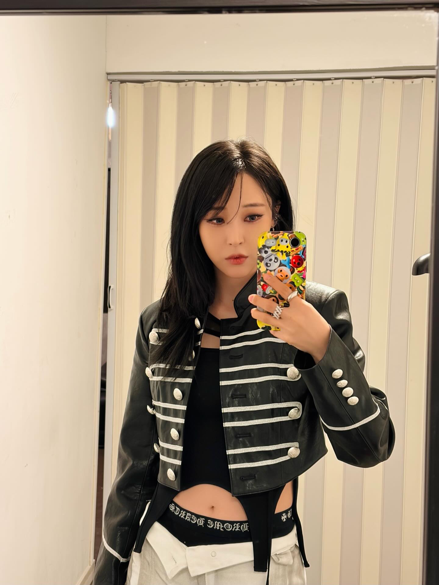Recent activity shot of Moonbyul (MAMAMOO)