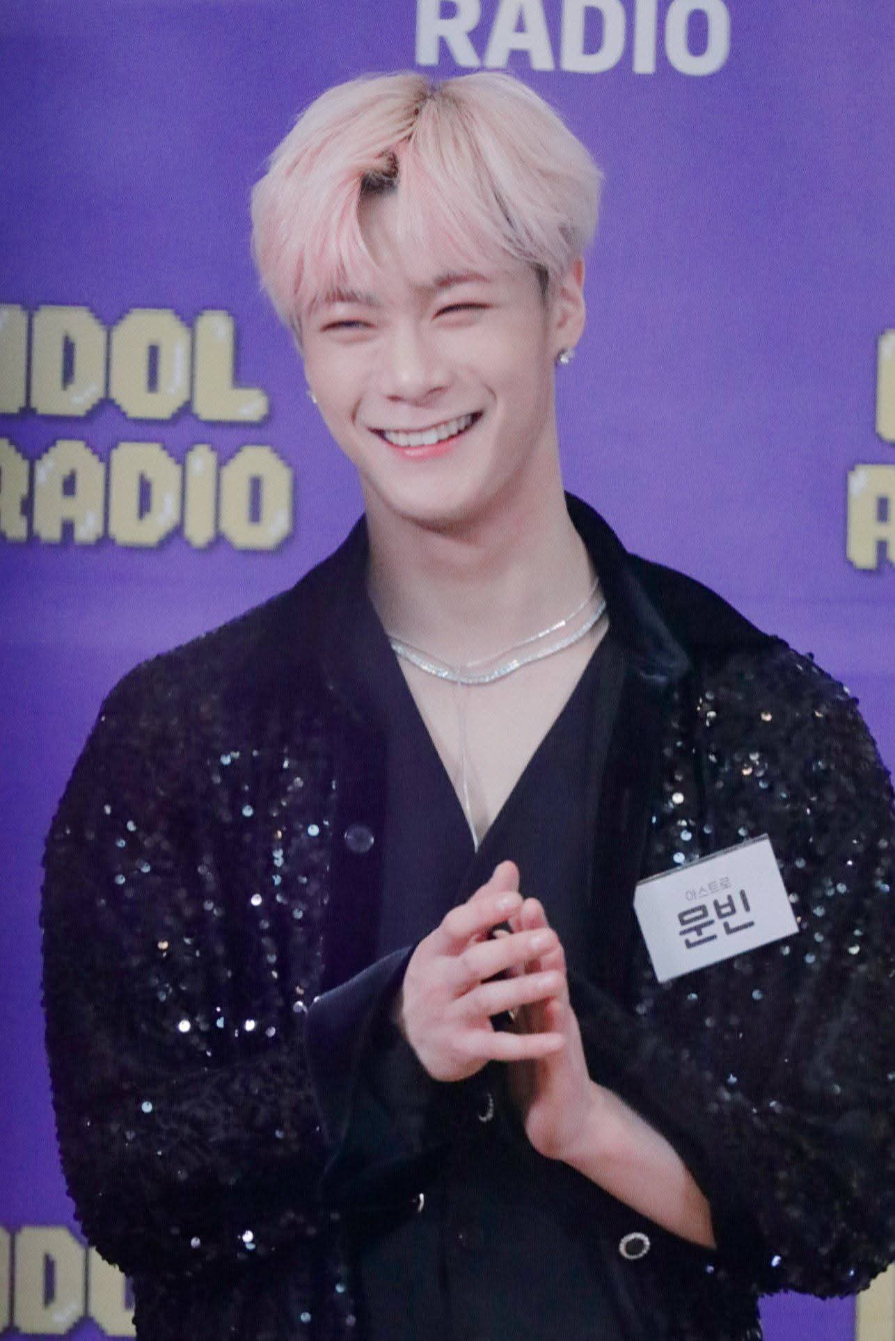 A moment captured by Moonbin (ASTRO)'s fan