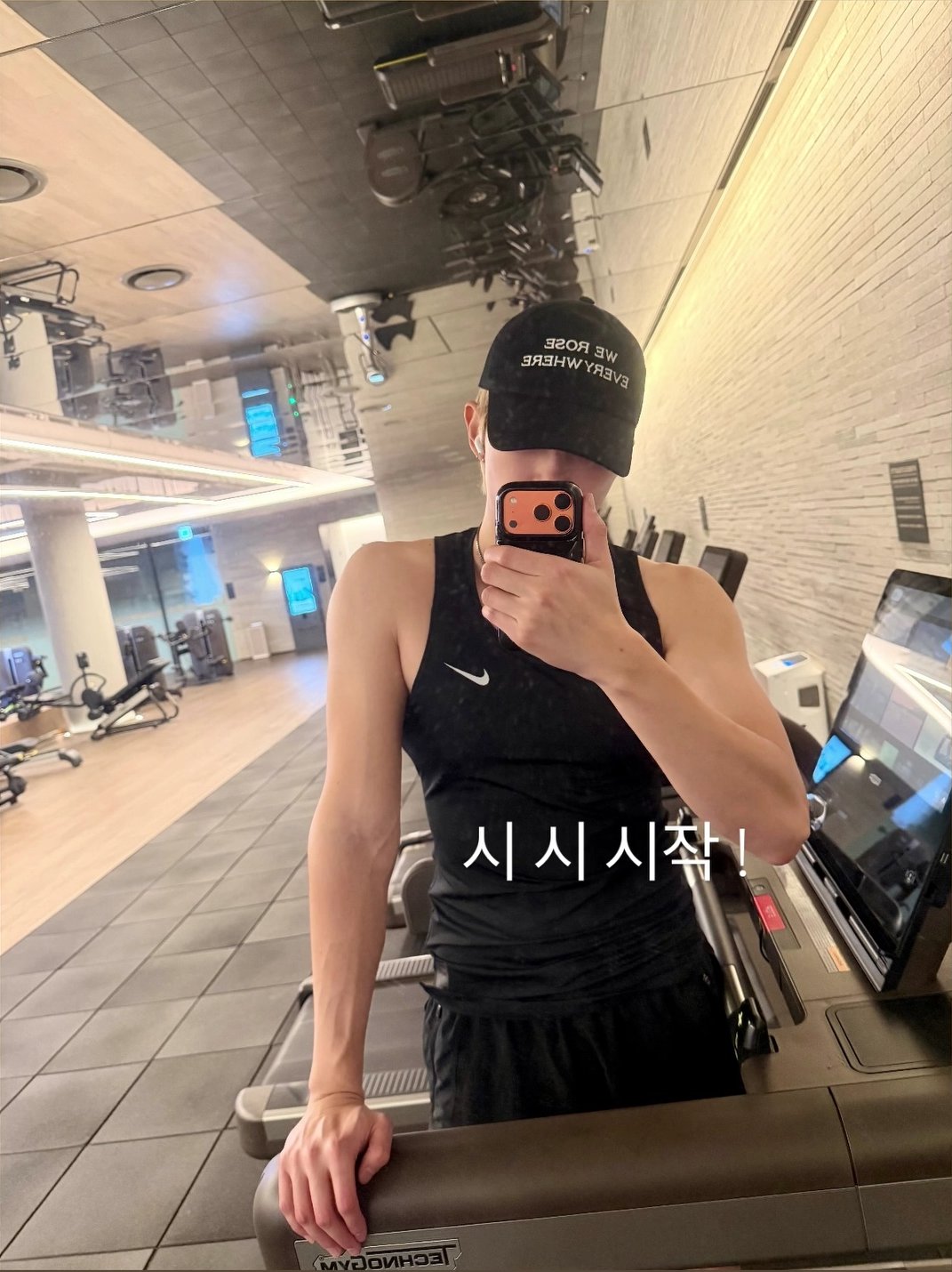 Behind-the-scenes cut of BTS