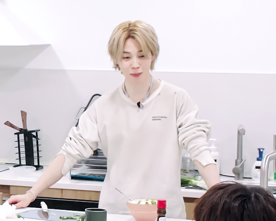 Momen yang diabadikan oleh penggemar Jimin (BTS)