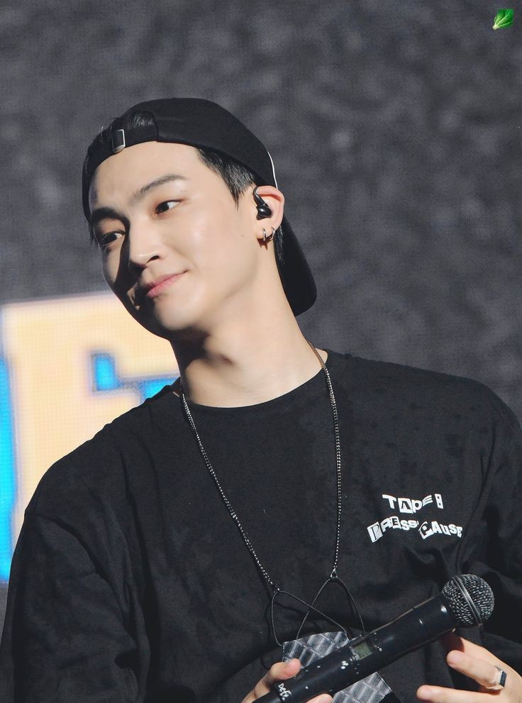 Recent activity shot of JAY B (GOT7)