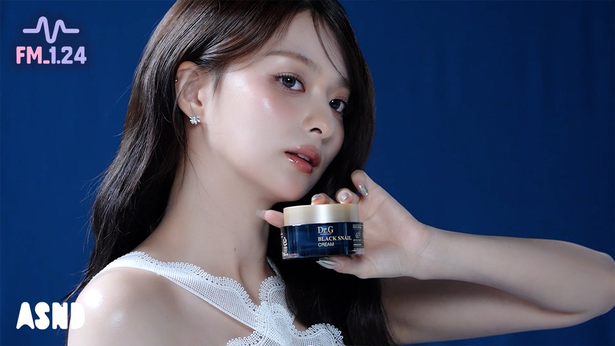 A moment captured by fromis (9)'s fan