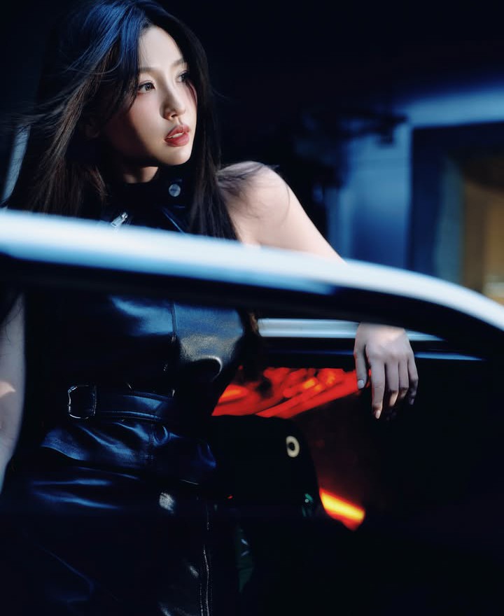 Behind-the-scenes cut of Esther Yu