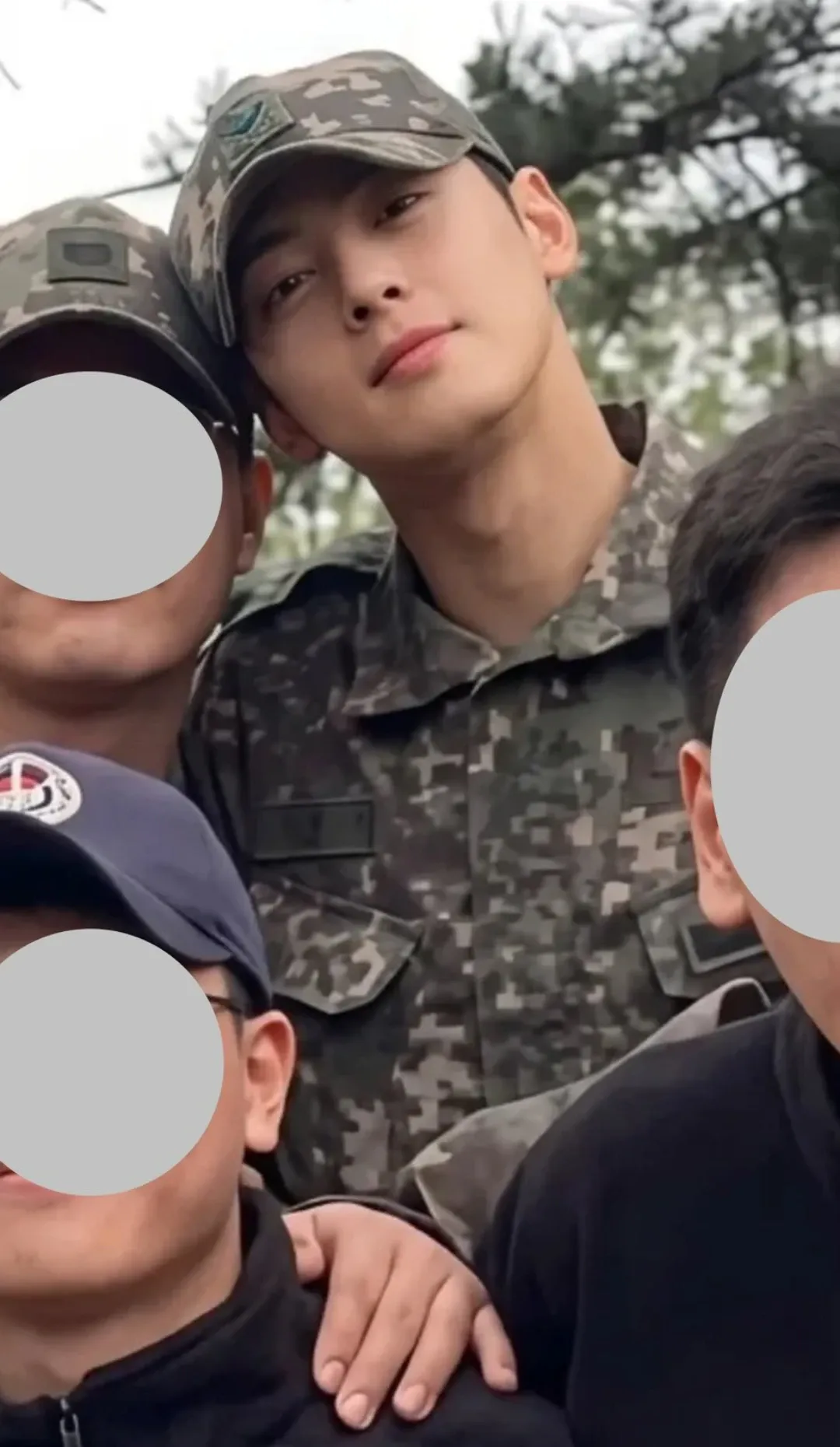 Behind-the-scenes cut of Eunwoo (ASTRO)