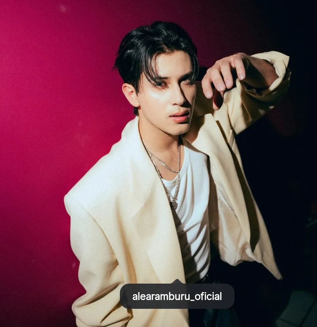 Behind-the-scenes cut of Alejandro (SANTOS BRAVOS)