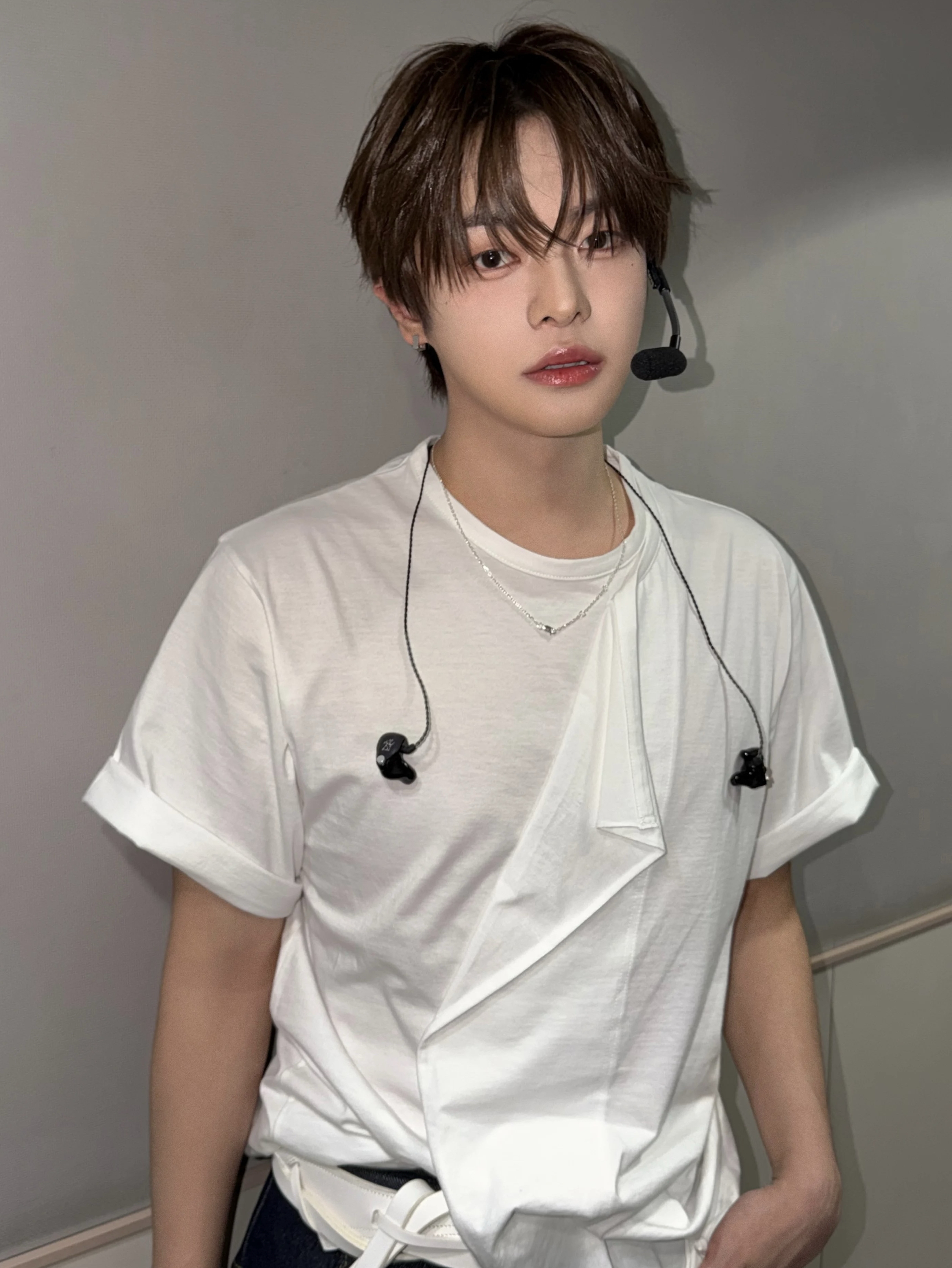 Behind-the-scenes cut of Lee Leo (ALPHA DRIVE ONE)