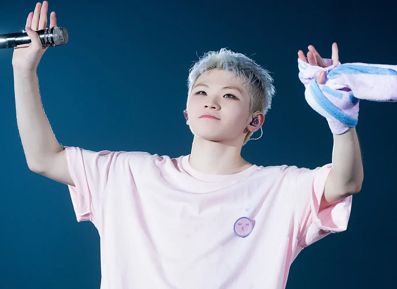 Recent activity shot of Woozi (SEVENTEEN)