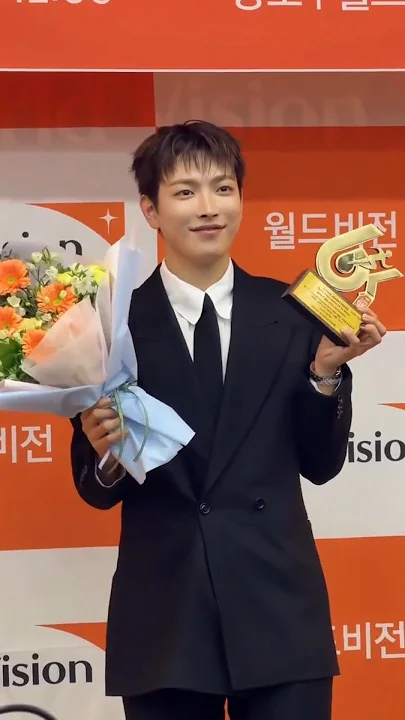 에이티즈 최근 활동샷