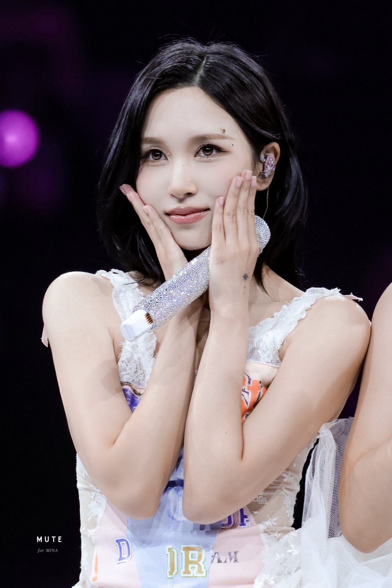 Mina (TWICE)的幕後花絮