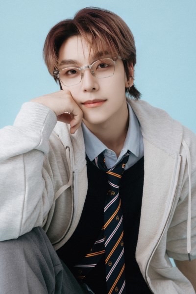 A moment captured by He Xinlong (ALPHA DRIVE ONE)'s fan