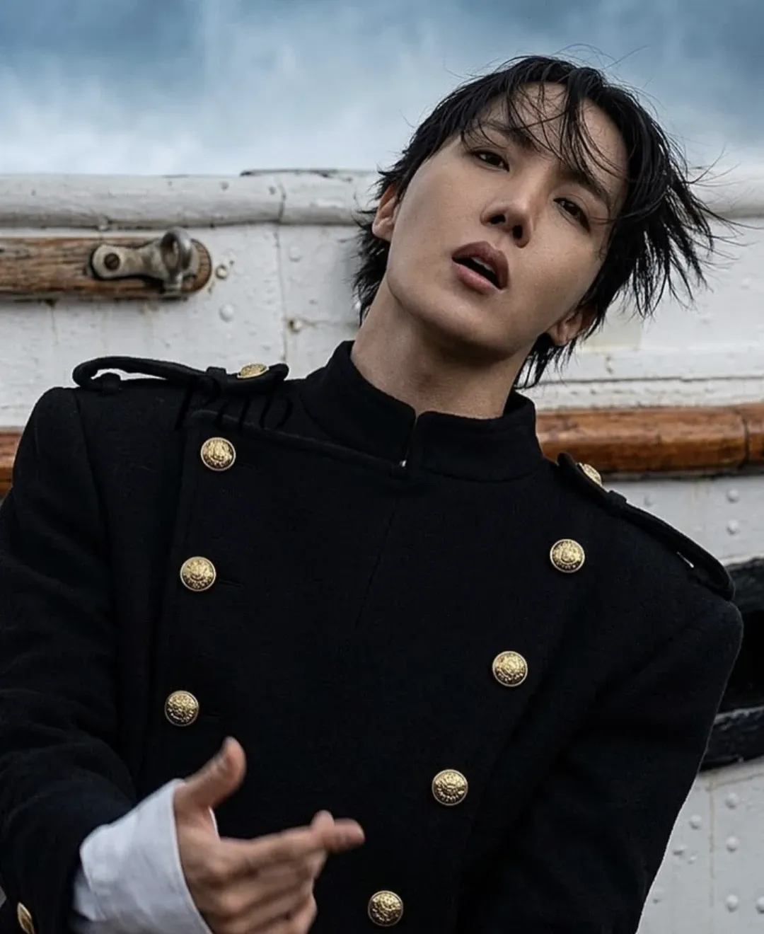 Potret di balik layar j-hope (BTS)