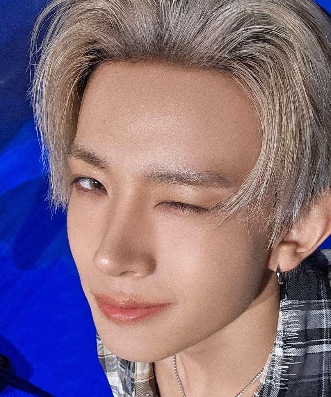 희승의 비하인드 컷