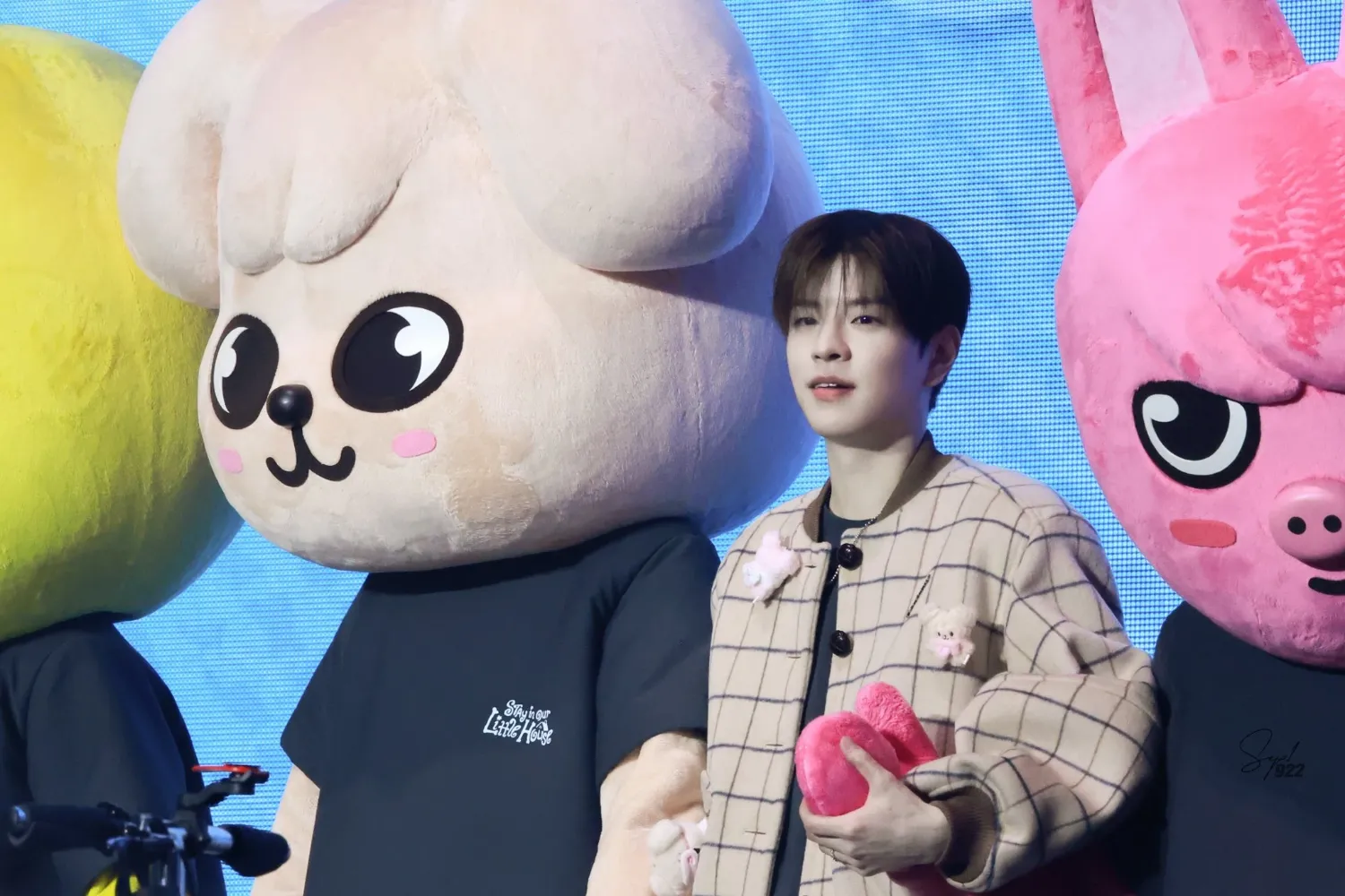 Behind-the-scenes cut of Seungmin (Stray Kids)