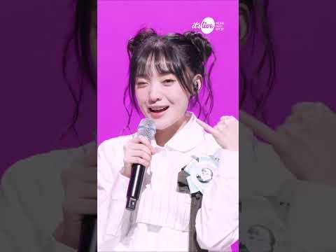 A moment captured by MJ (ASTRO)'s fan