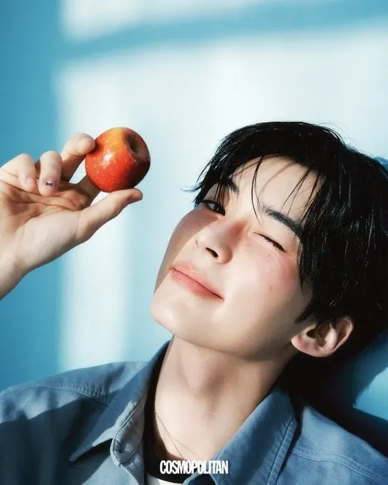 Behind-the-scenes cut of Sung Hanbin (ZEROBASEONE)