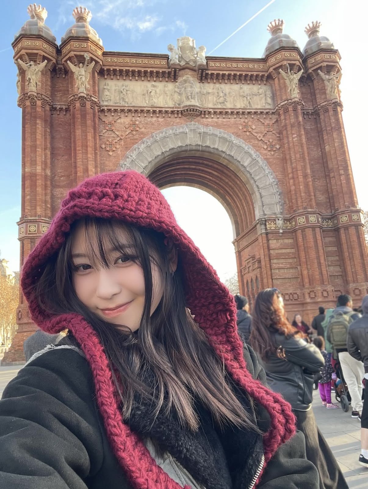 Recent activity shot of Kasahara Momona (ME:I)