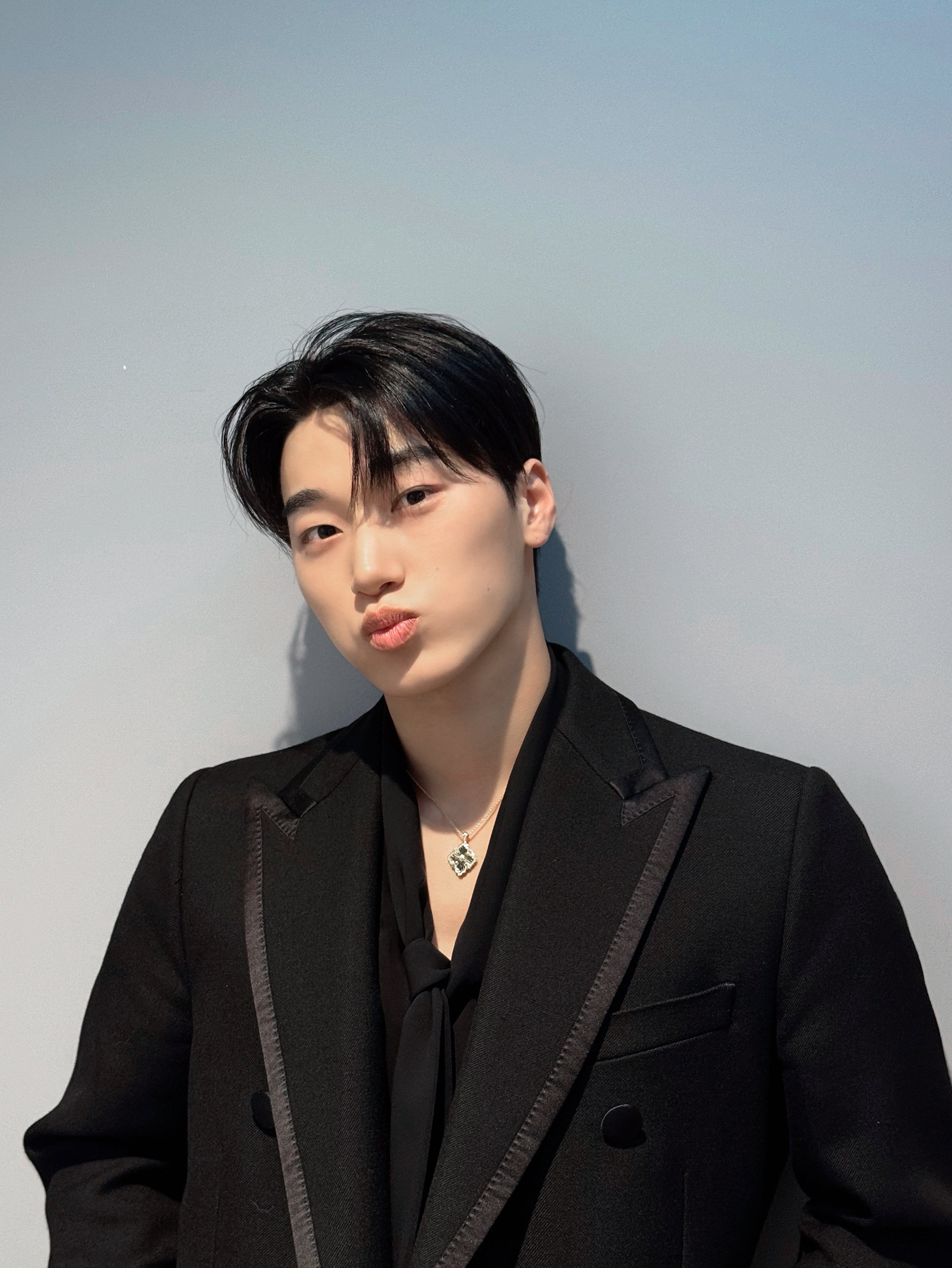 Behind-the-scenes cut of San (ATEEZ)