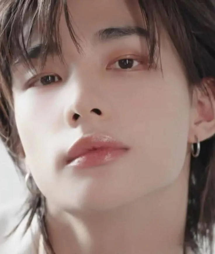 Recent activity shot of Hyunjin (Stray Kids)