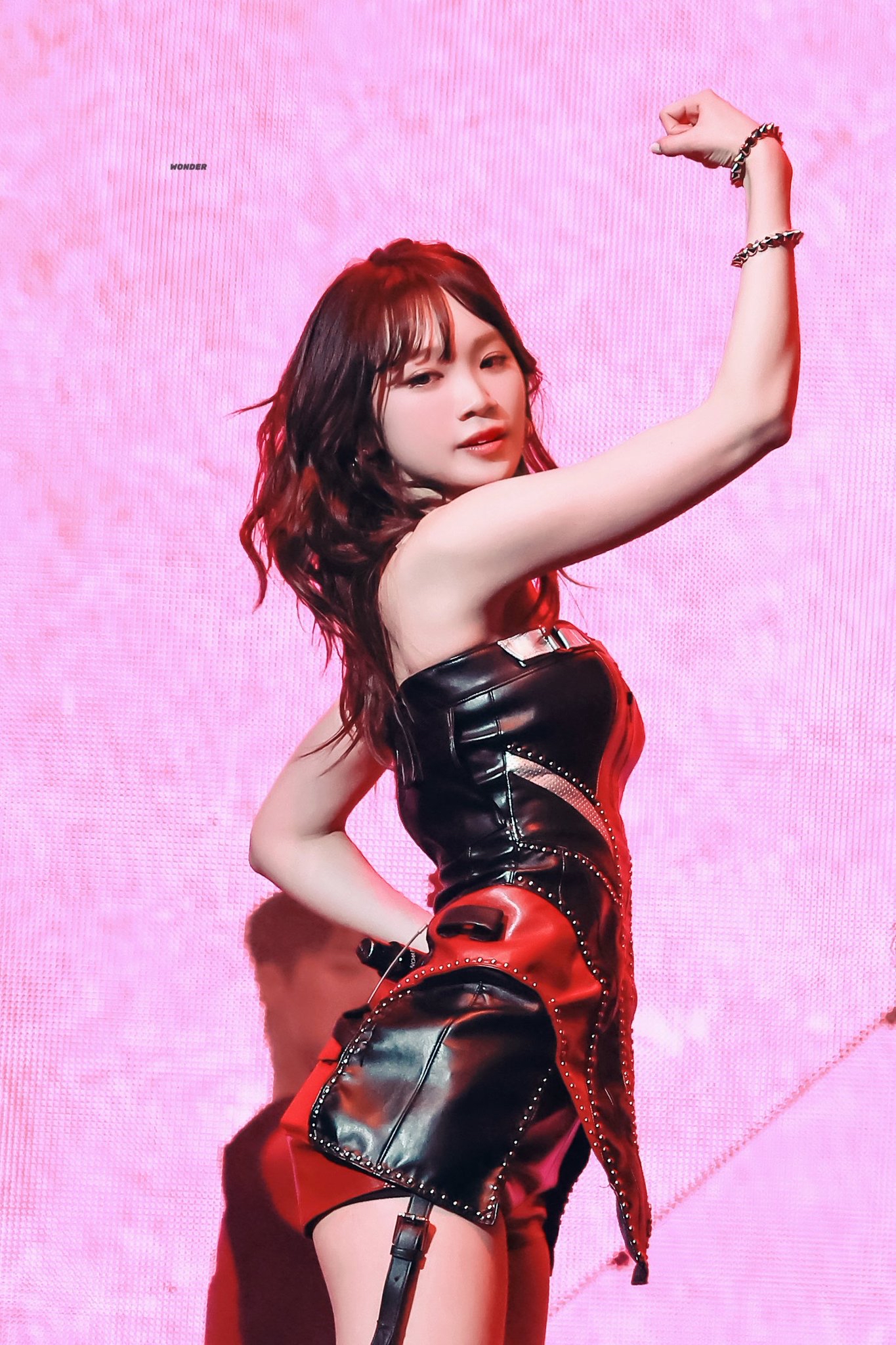 김채원 (르세라핌) 최근 활동샷