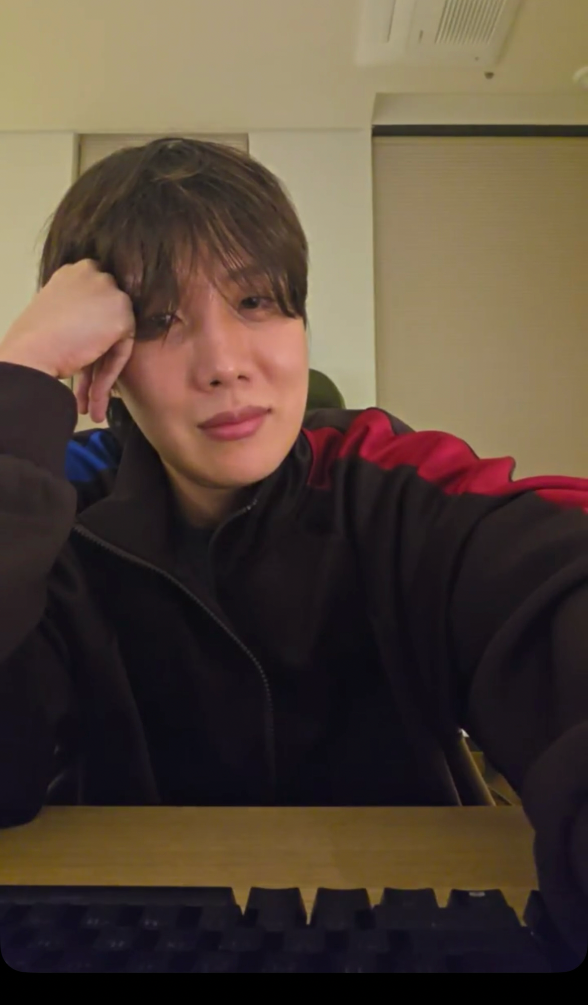 J-hope (防彈少年團)的幕後花絮