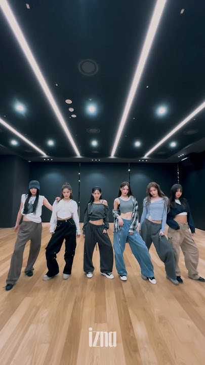 A heartfelt wallpaper shared by izna's fans