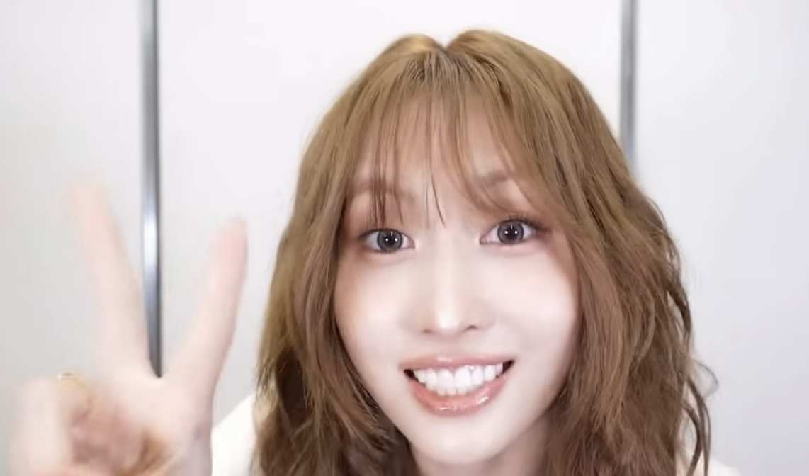 A moment captured by Momo (TWICE)'s fan