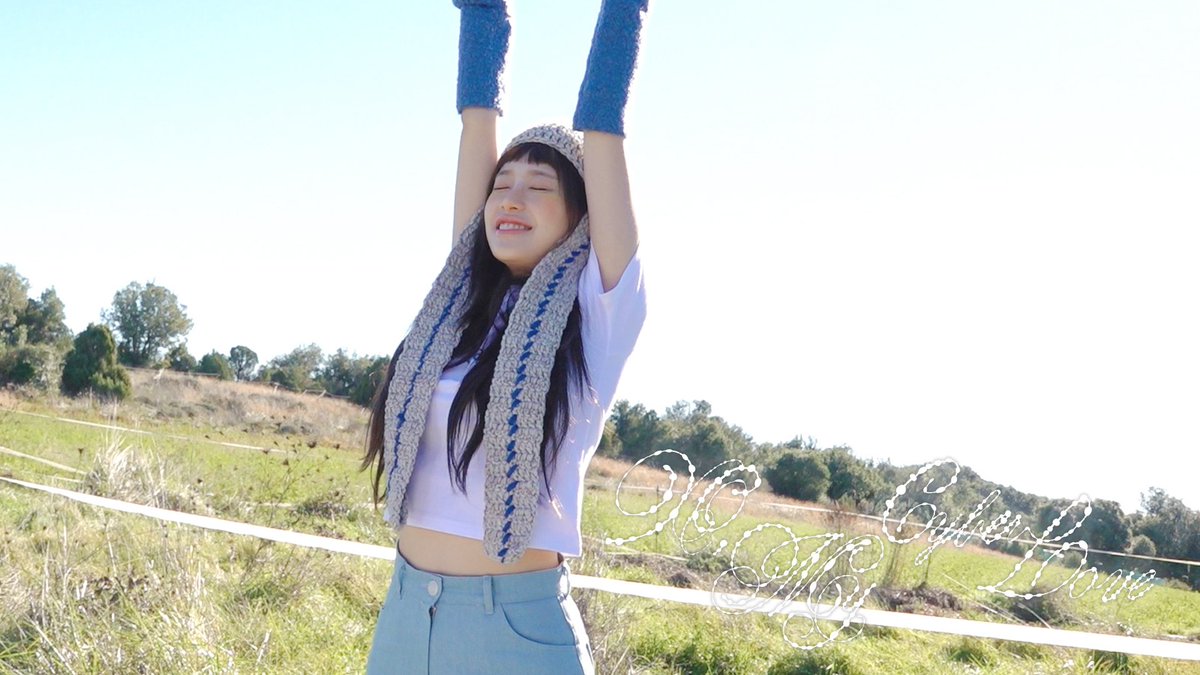 Latest photo of Chuu