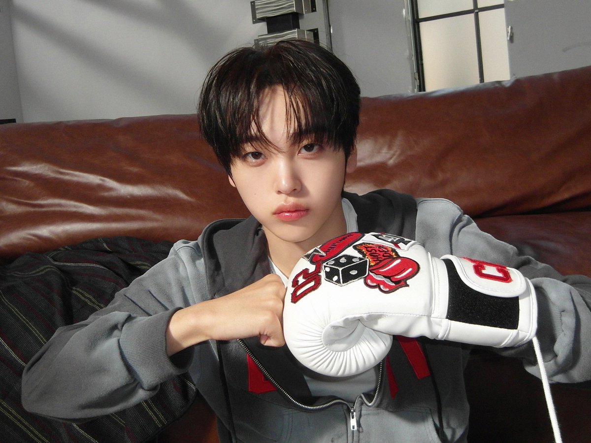 Latest photo of CRAVITY