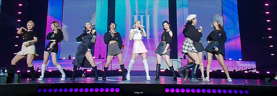 Potret di balik layar TWICE